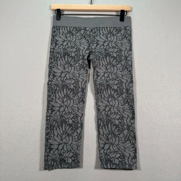 Fabletics Kate Hudson Leggings Womens Small Grey‎ Textured Floral Seamless Crop - Picture 1 of 9